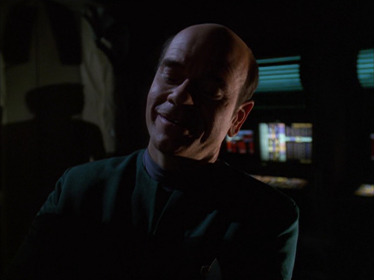 extant_StarTrek_VOY_6x01-EquinoxPart2_02415.jpg