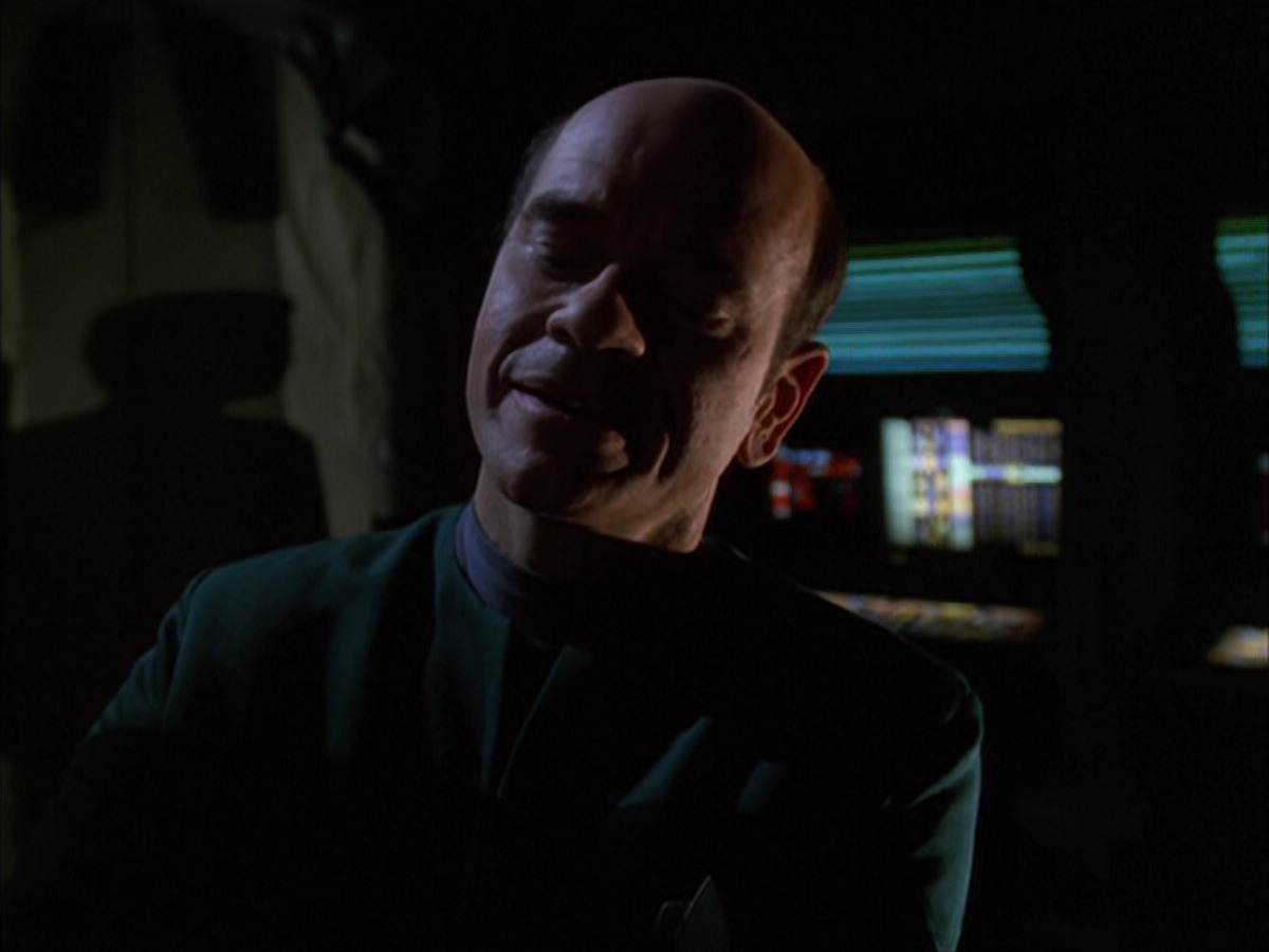 extant_StarTrek_VOY_6x01-EquinoxPart2_02418.jpg