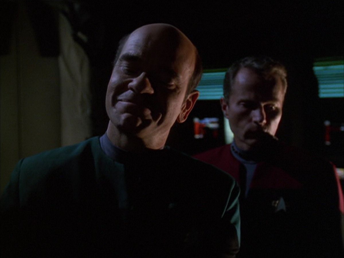 extant_StarTrek_VOY_6x01-EquinoxPart2_02437.jpg