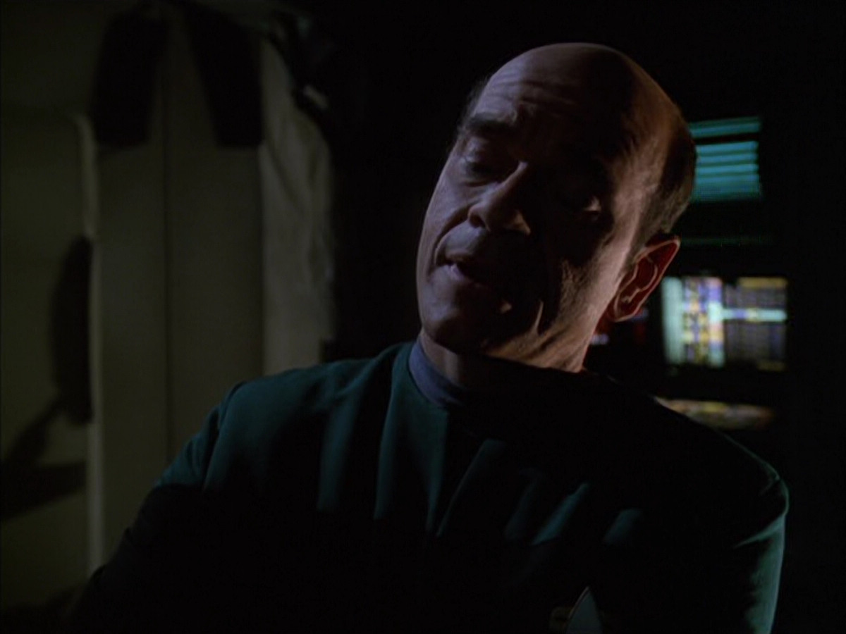 extant_StarTrek_VOY_6x01-EquinoxPart2_02508.jpg