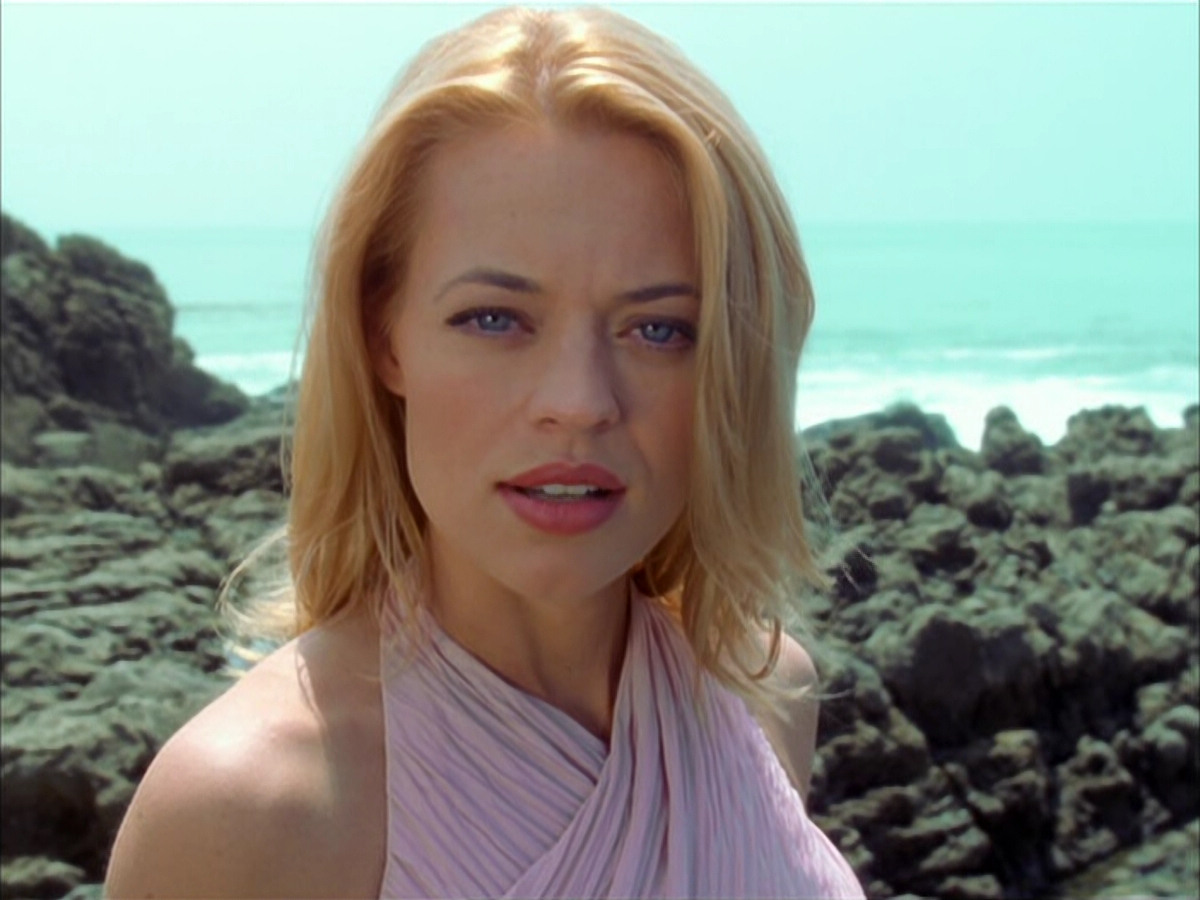 extant_StarTrek_VOY_6x01-EquinoxPart2_02598.jpg