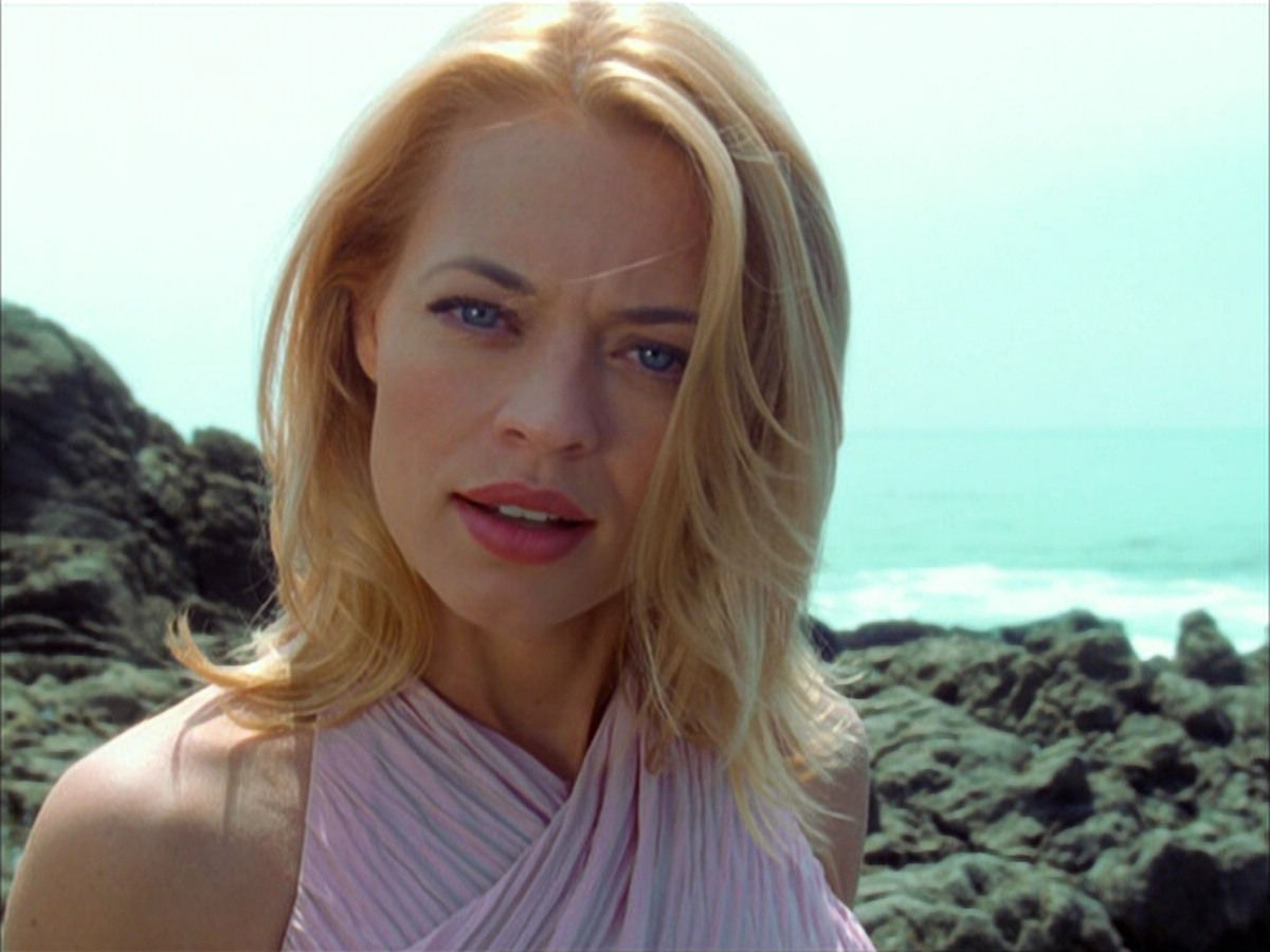 extant_StarTrek_VOY_6x01-EquinoxPart2_02609.jpg