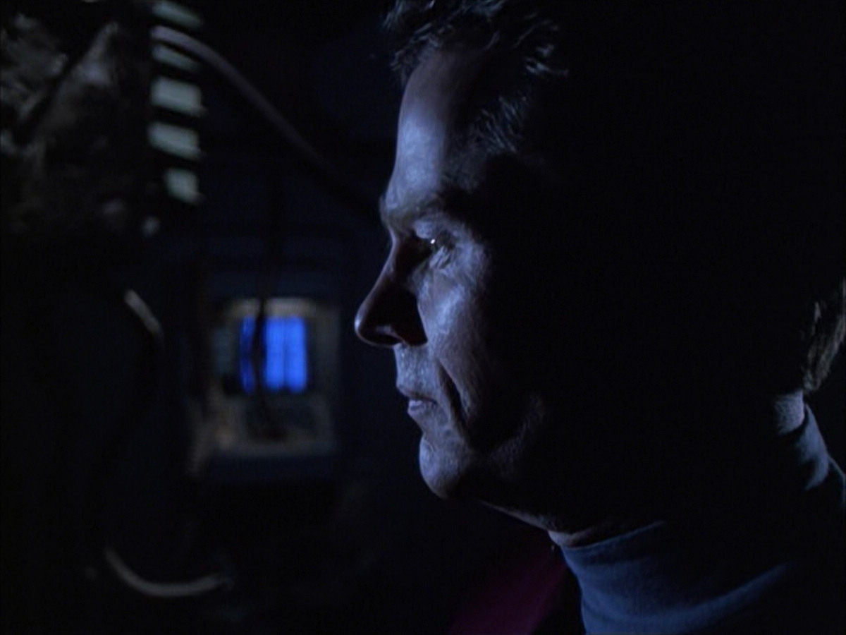 extant_StarTrek_VOY_6x01-EquinoxPart2_02636.jpg