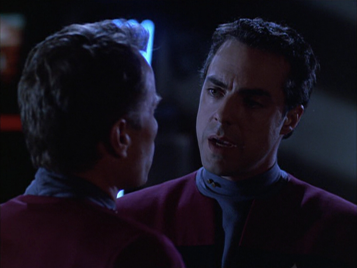 extant_StarTrek_VOY_6x01-EquinoxPart2_02723.jpg