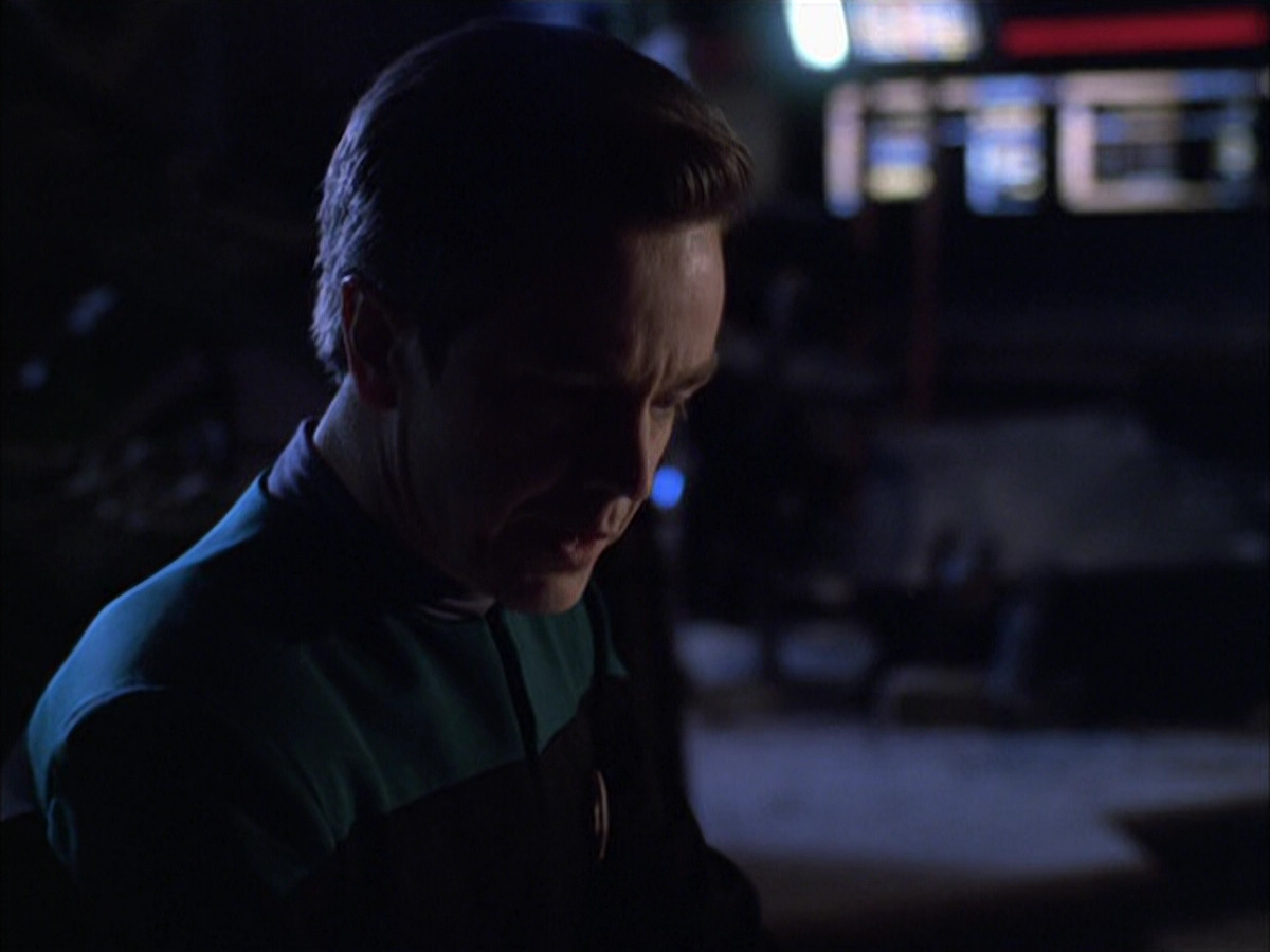 extant_StarTrek_VOY_6x01-EquinoxPart2_02752.jpg