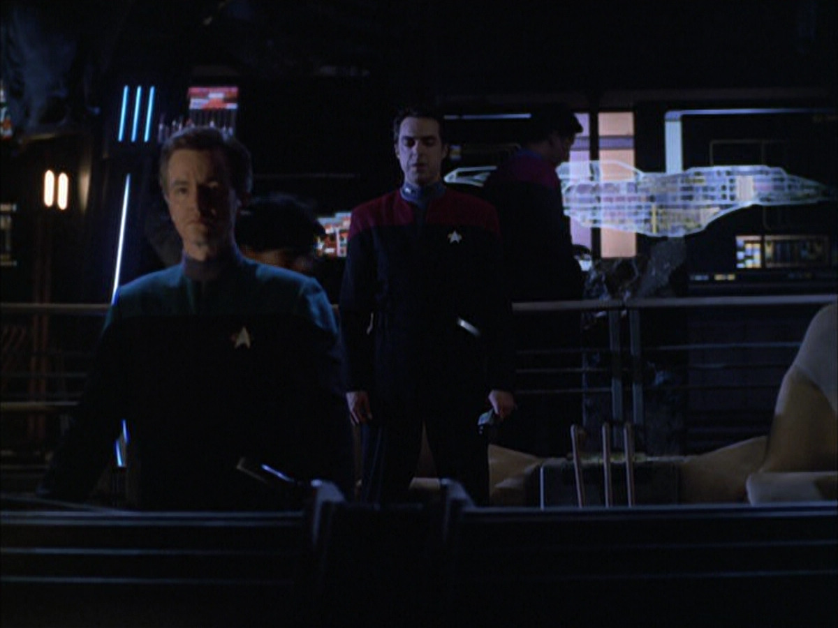 extant_StarTrek_VOY_6x01-EquinoxPart2_02781.jpg