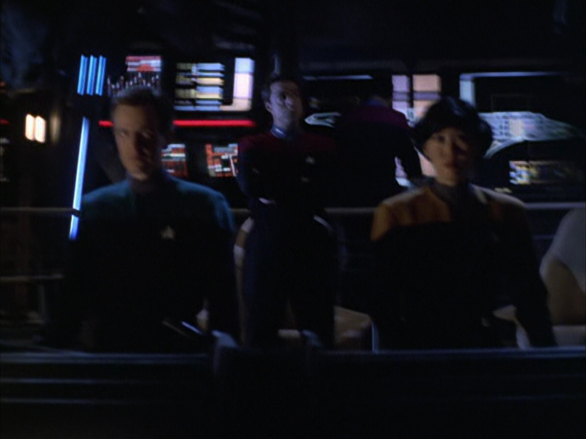 extant_StarTrek_VOY_6x01-EquinoxPart2_02814.jpg