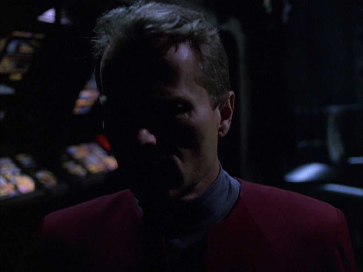 extant_StarTrek_VOY_6x01-EquinoxPart2_02835.jpg