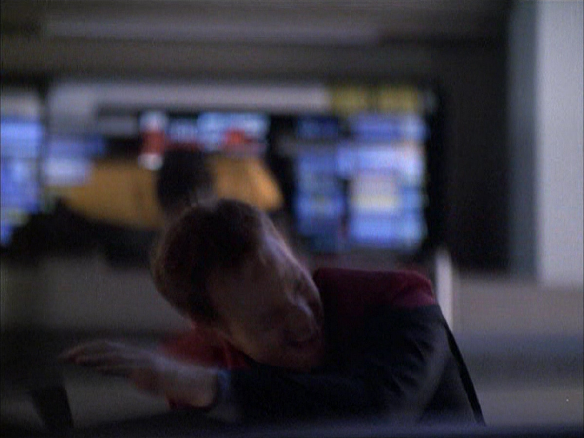 extant_StarTrek_VOY_6x01-EquinoxPart2_02902.jpg