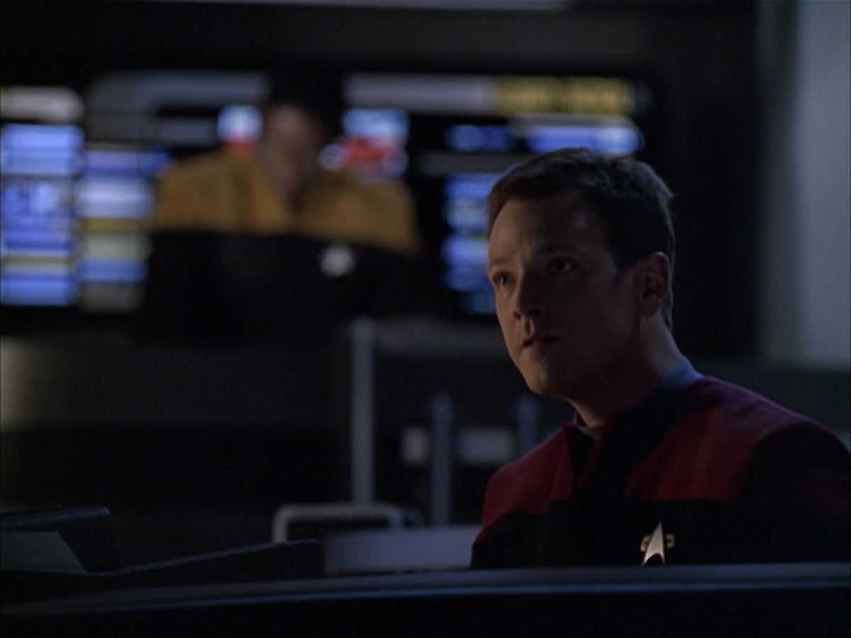 extant_StarTrek_VOY_6x01-EquinoxPart2_02907.jpg