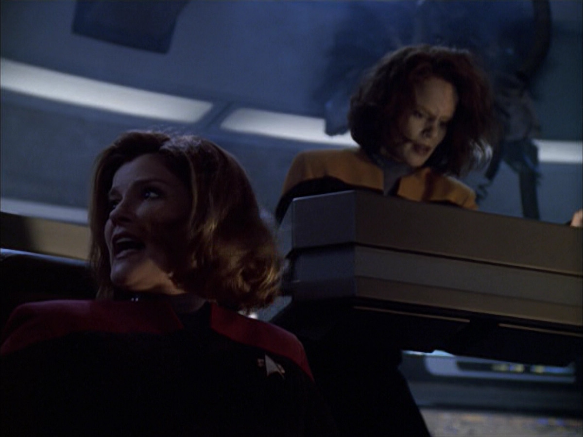 extant_StarTrek_VOY_6x01-EquinoxPart2_02924.jpg