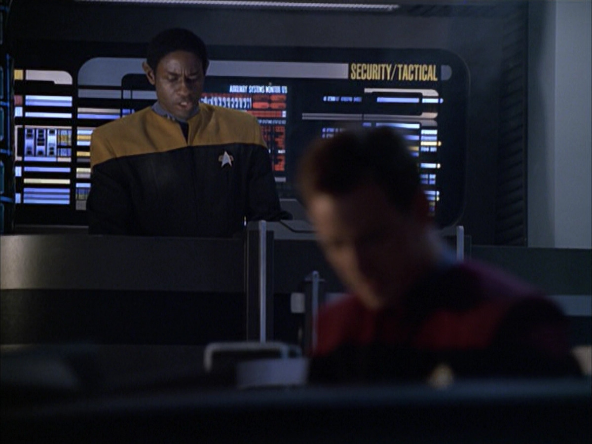 extant_StarTrek_VOY_6x01-EquinoxPart2_02926.jpg