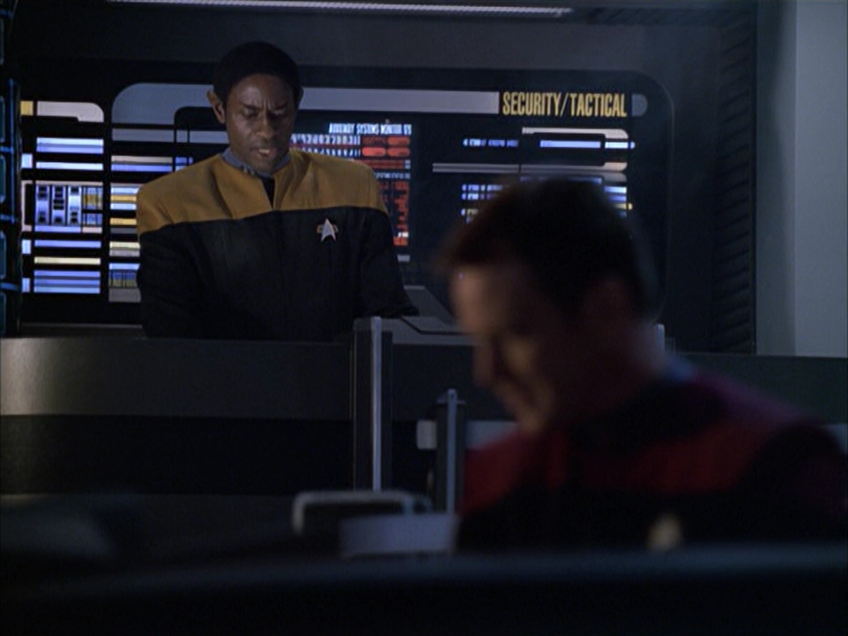 extant_StarTrek_VOY_6x01-EquinoxPart2_02927.jpg