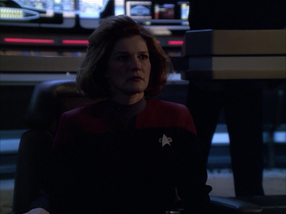 extant_StarTrek_VOY_6x01-EquinoxPart2_02951.jpg