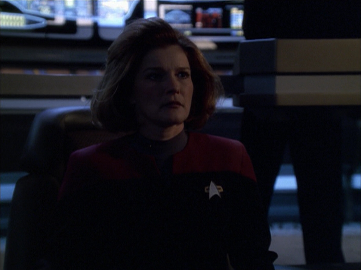 extant_StarTrek_VOY_6x01-EquinoxPart2_02953.jpg