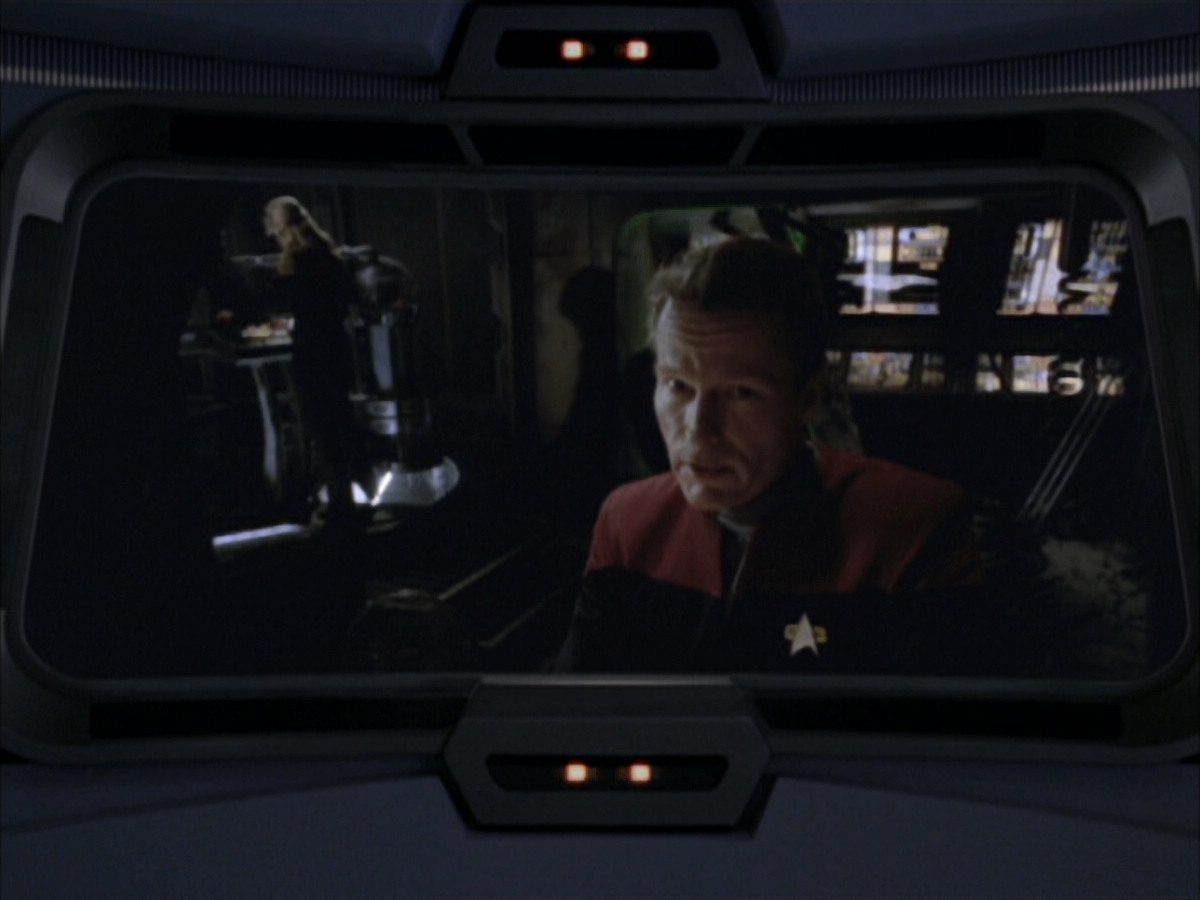 extant_StarTrek_VOY_6x01-EquinoxPart2_02967.jpg