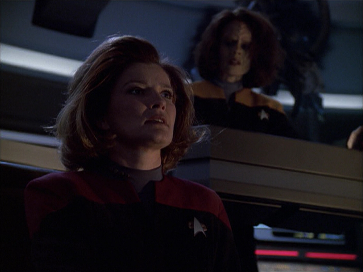 extant_StarTrek_VOY_6x01-EquinoxPart2_02980.jpg