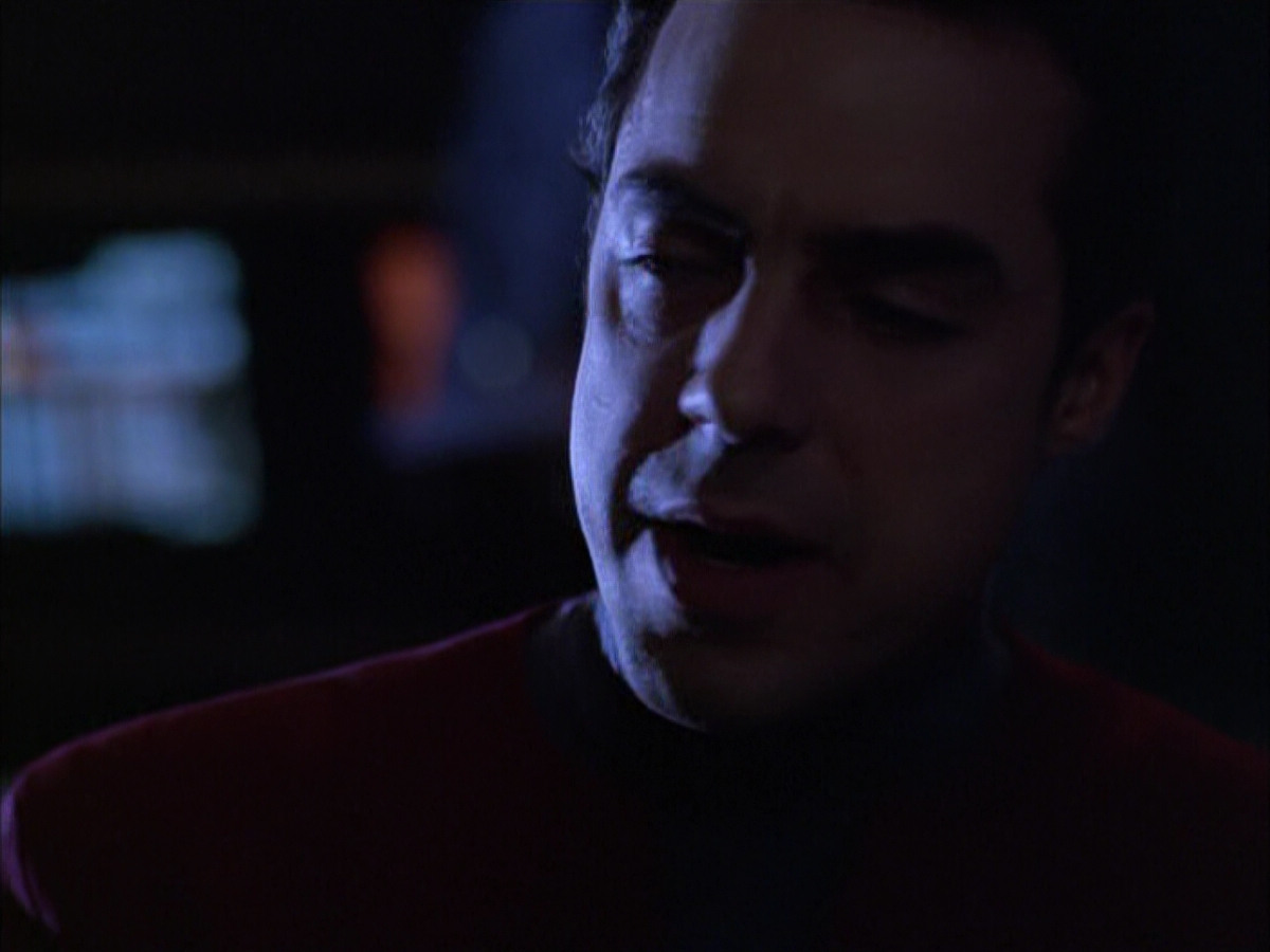 extant_StarTrek_VOY_6x01-EquinoxPart2_02998.jpg