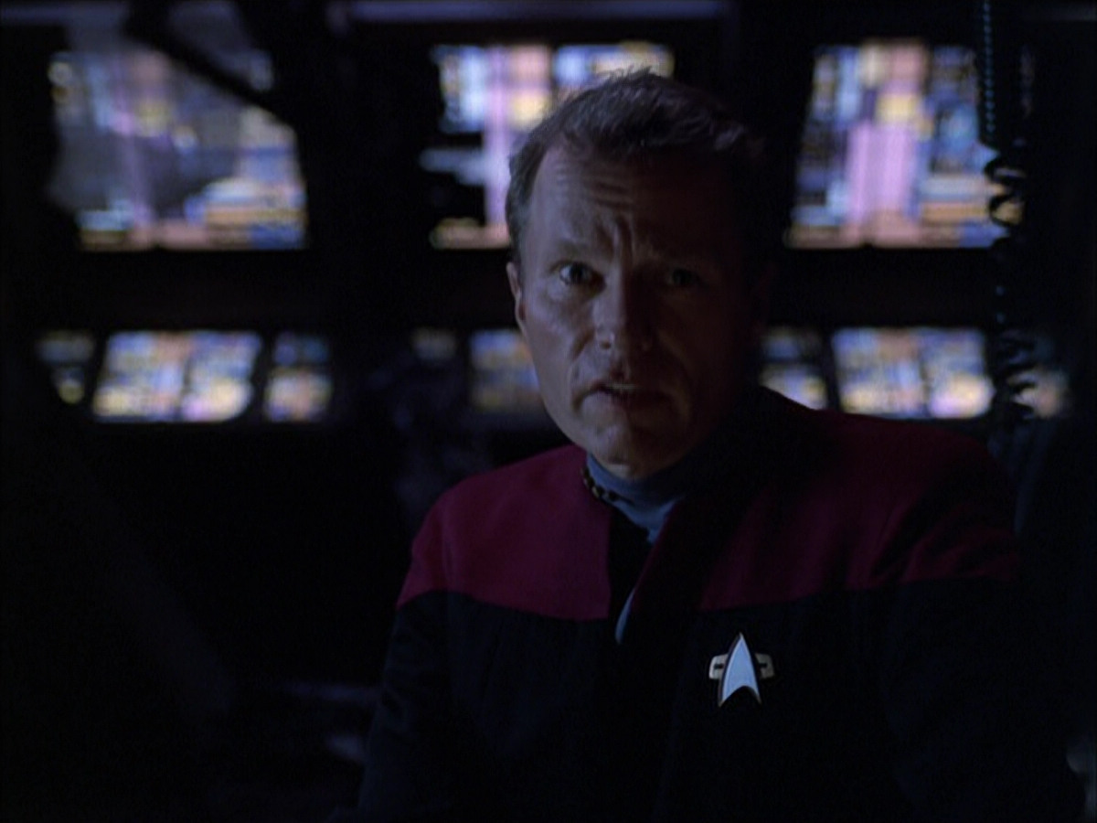 extant_StarTrek_VOY_6x01-EquinoxPart2_03018.jpg
