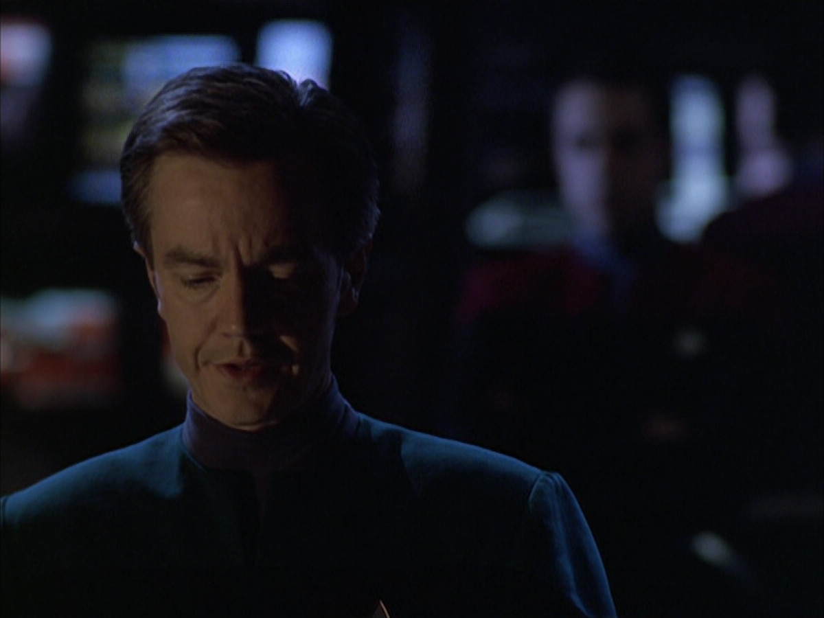 extant_StarTrek_VOY_6x01-EquinoxPart2_03062.jpg