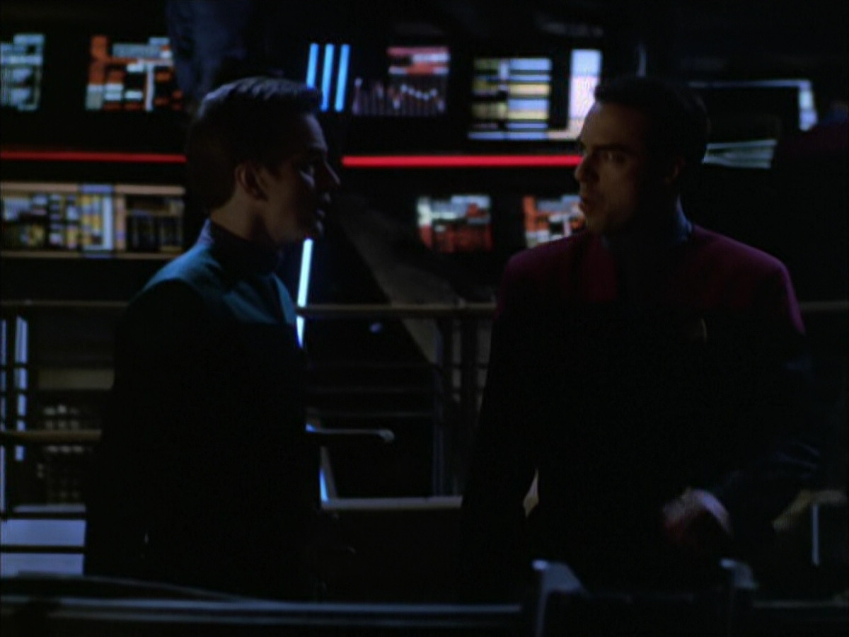 extant_StarTrek_VOY_6x01-EquinoxPart2_03095.jpg
