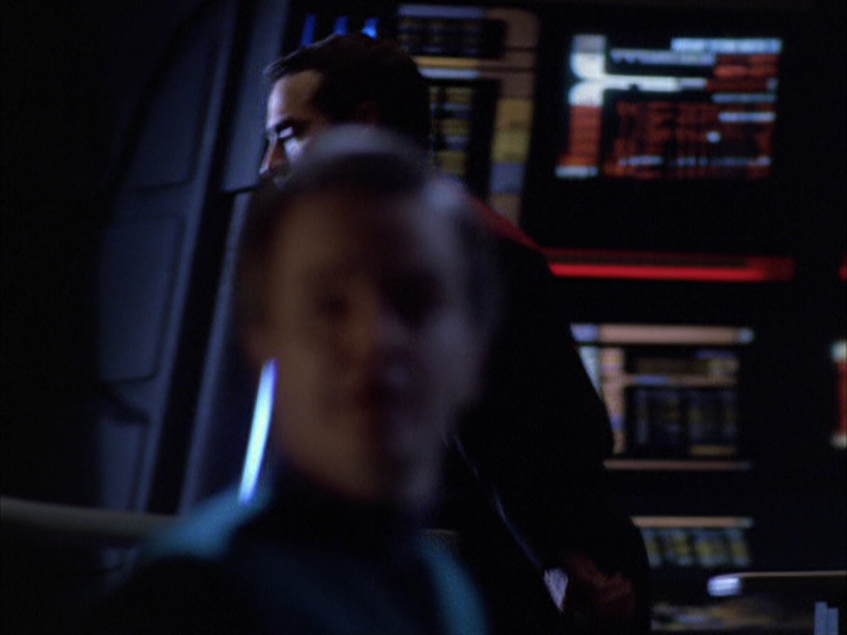 extant_StarTrek_VOY_6x01-EquinoxPart2_03107.jpg