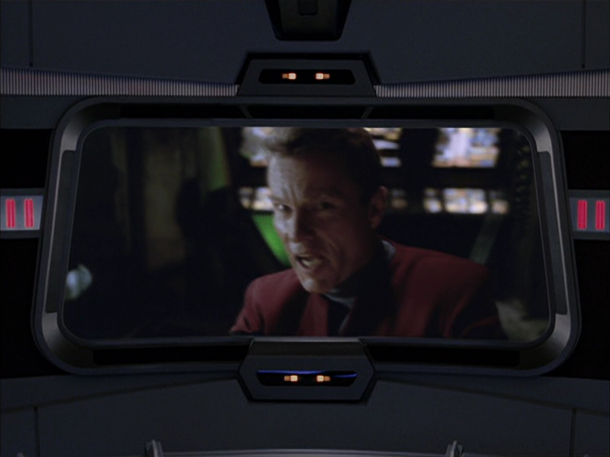 extant_StarTrek_VOY_6x01-EquinoxPart2_03171.jpg