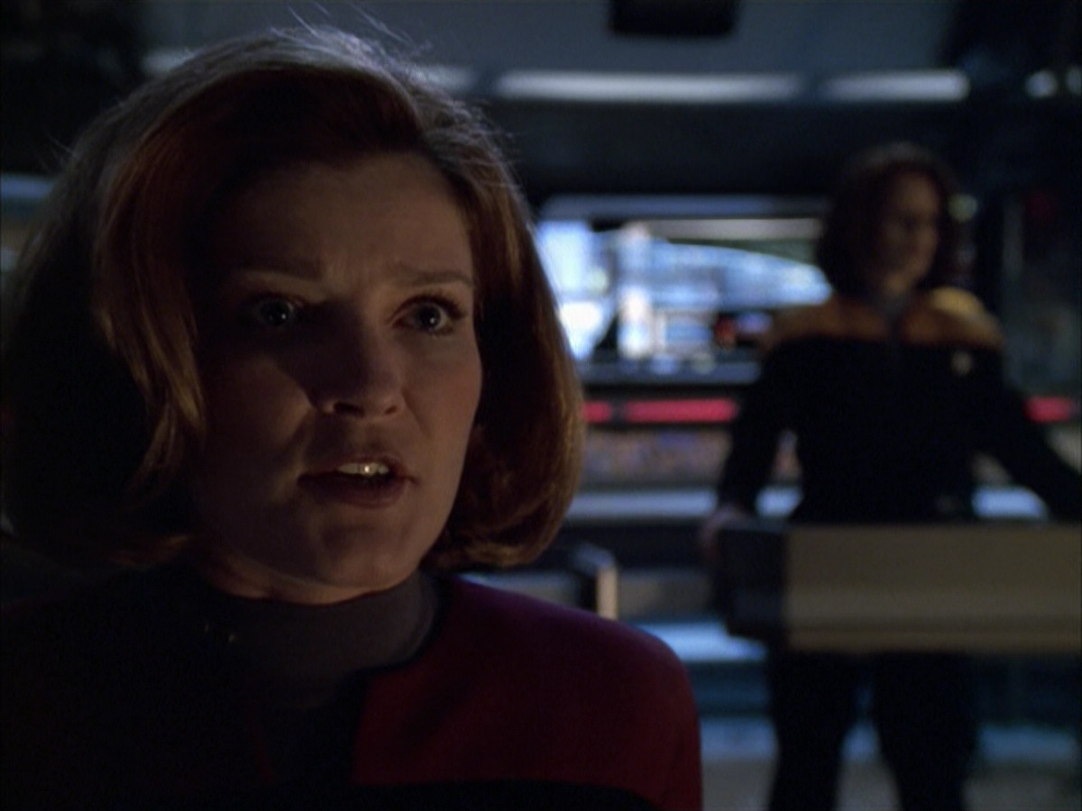 extant_StarTrek_VOY_6x01-EquinoxPart2_03188.jpg