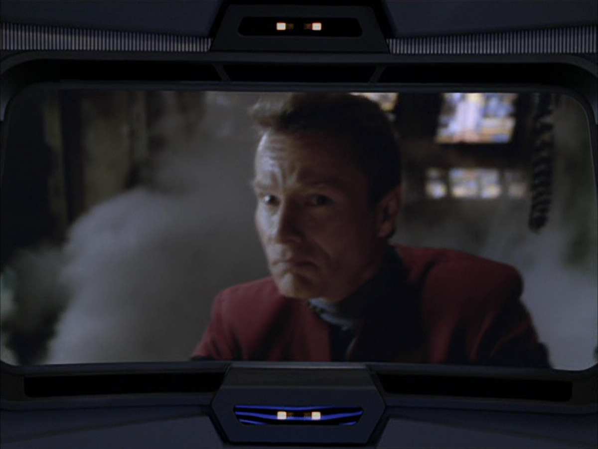 extant_StarTrek_VOY_6x01-EquinoxPart2_03204.jpg