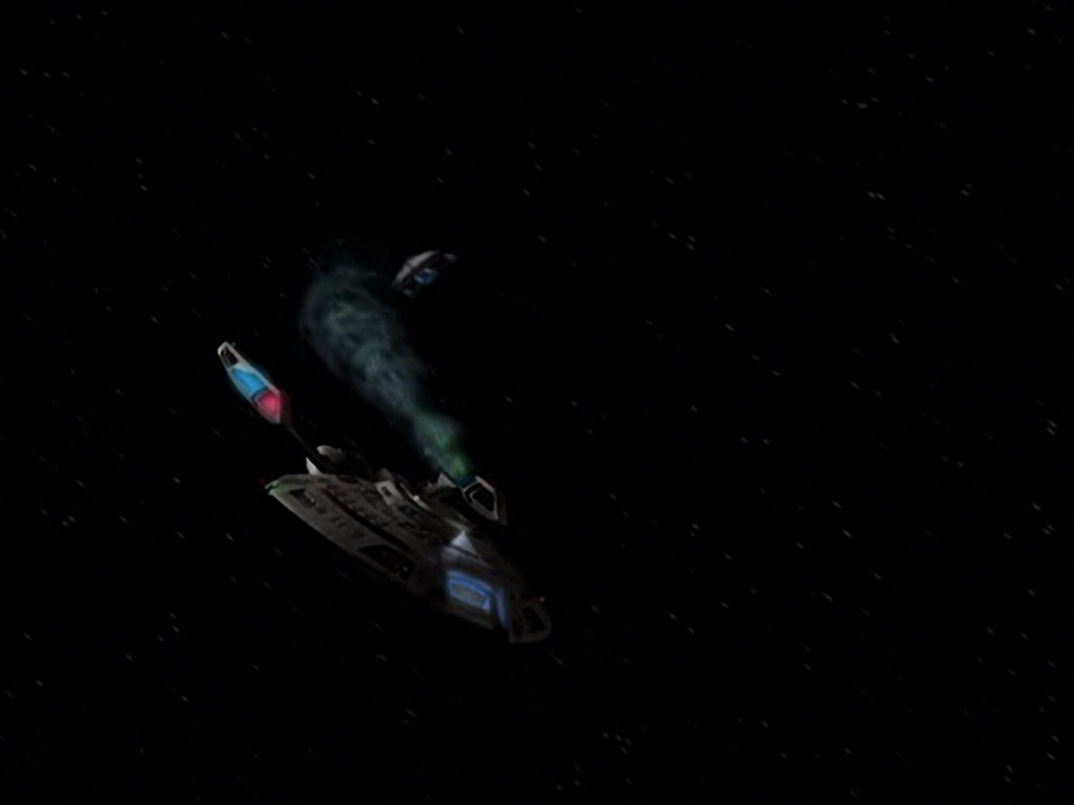 extant_StarTrek_VOY_6x01-EquinoxPart2_03214.jpg