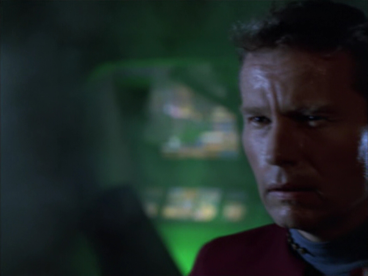 extant_StarTrek_VOY_6x01-EquinoxPart2_03224.jpg