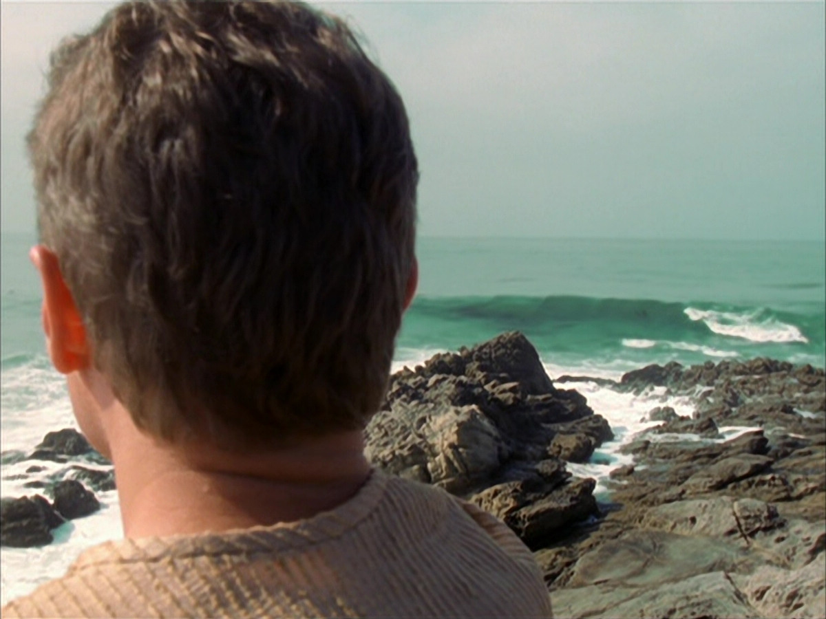 extant_StarTrek_VOY_6x01-EquinoxPart2_03256.jpg
