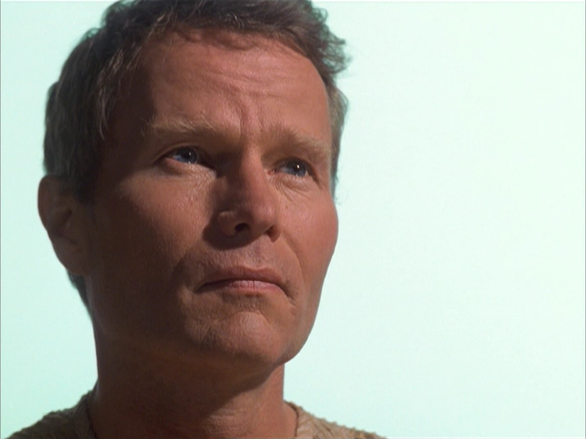 extant_StarTrek_VOY_6x01-EquinoxPart2_03261.jpg