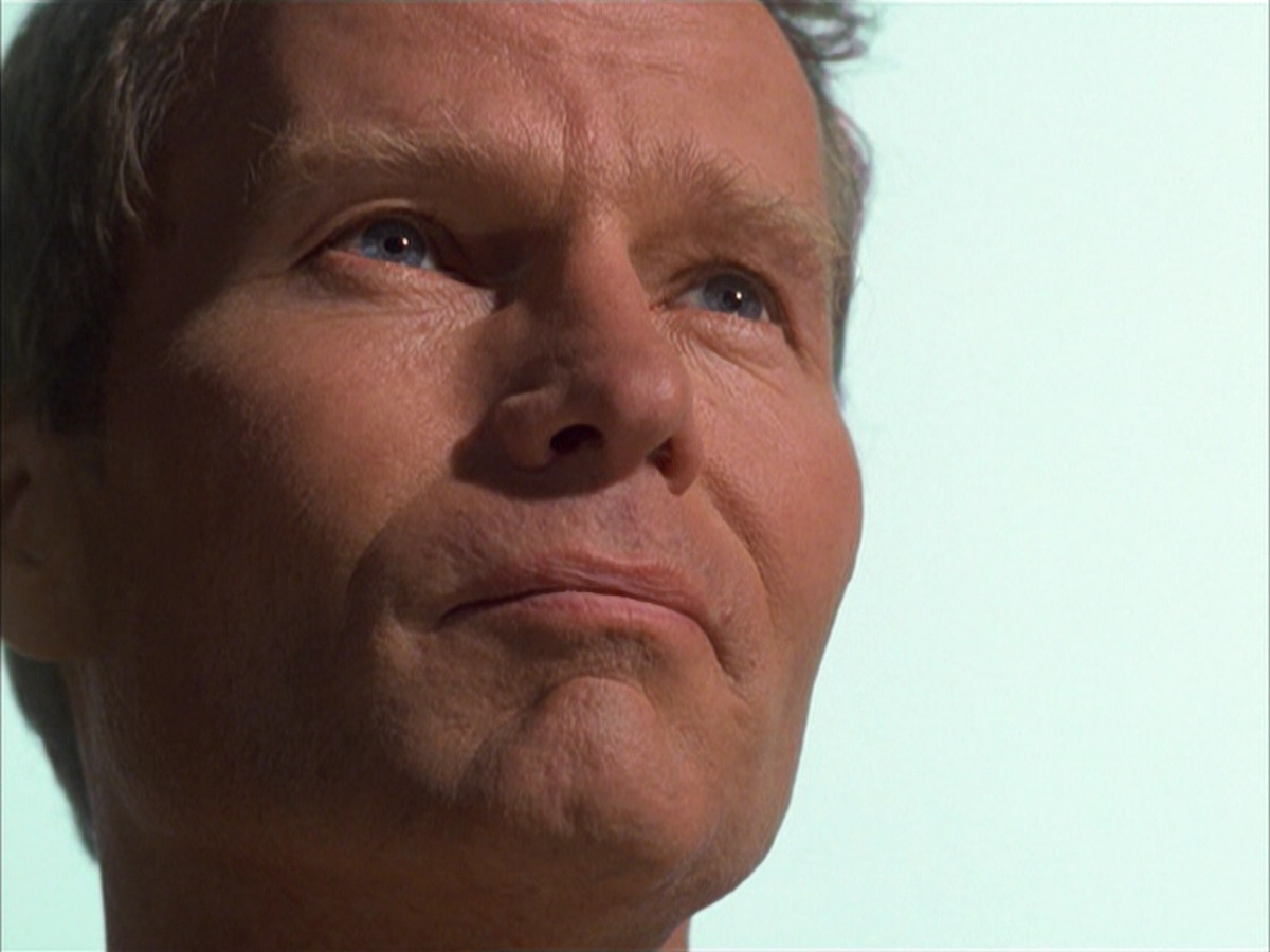 extant_StarTrek_VOY_6x01-EquinoxPart2_03268.jpg