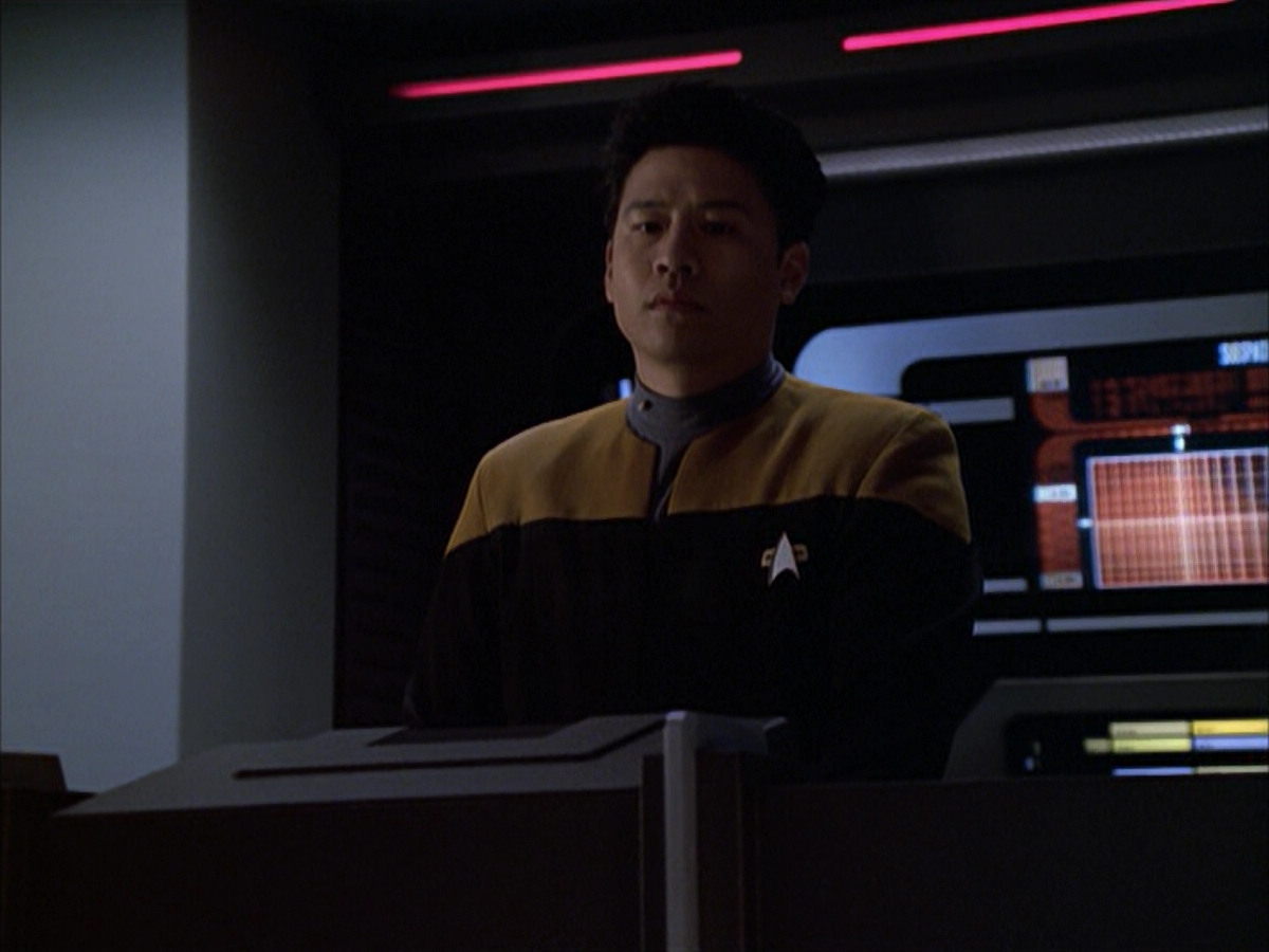 extant_StarTrek_VOY_6x01-EquinoxPart2_03282.jpg