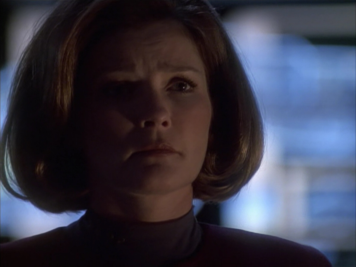 extant_StarTrek_VOY_6x01-EquinoxPart2_03291.jpg