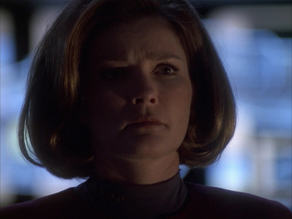 extant_StarTrek_VOY_6x01-EquinoxPart2_03297.jpg