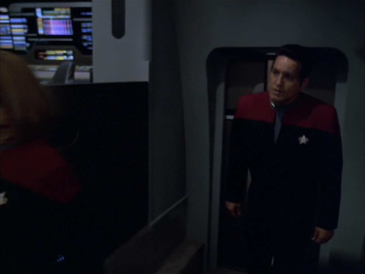 extant_StarTrek_VOY_6x01-EquinoxPart2_03494.jpg