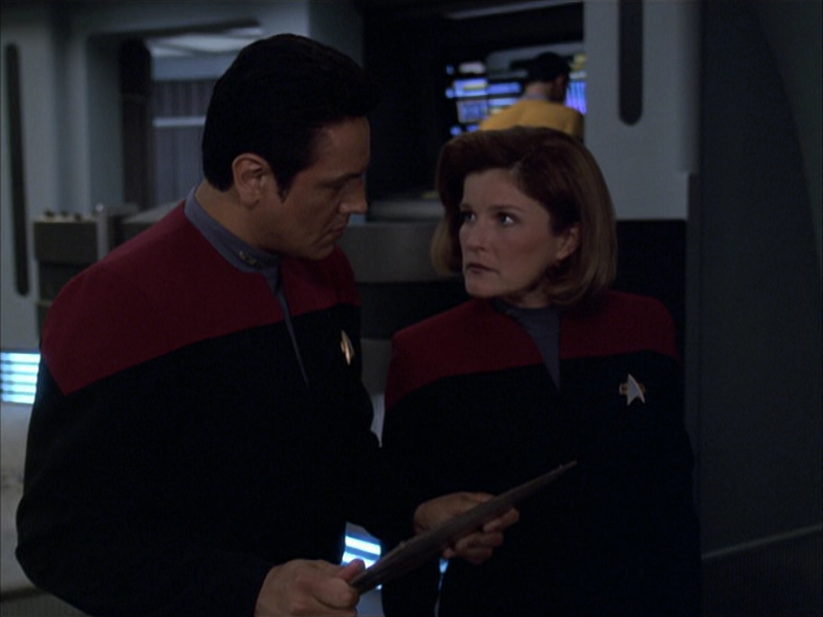 extant_StarTrek_VOY_6x01-EquinoxPart2_03620.jpg