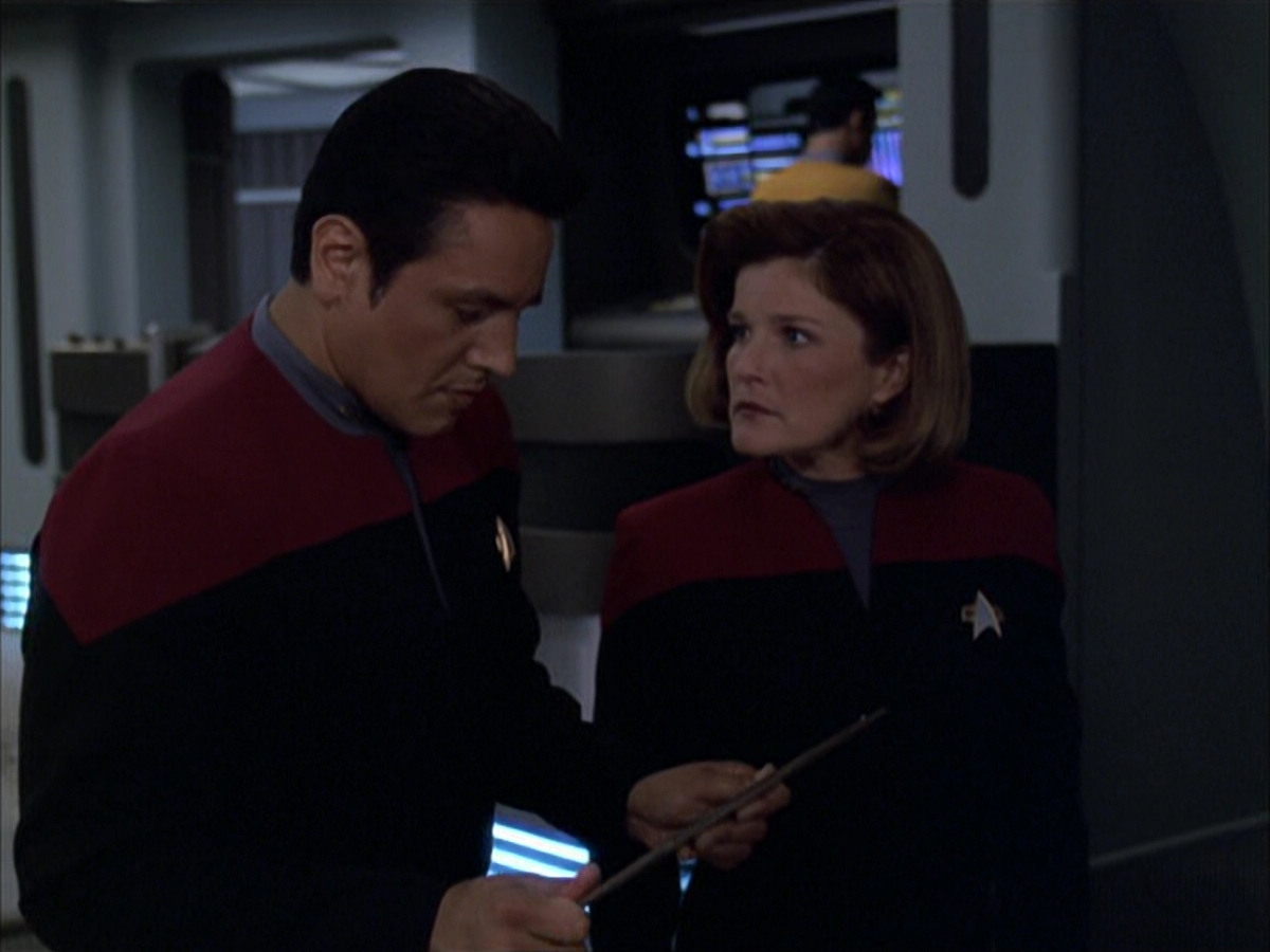 extant_StarTrek_VOY_6x01-EquinoxPart2_03622.jpg