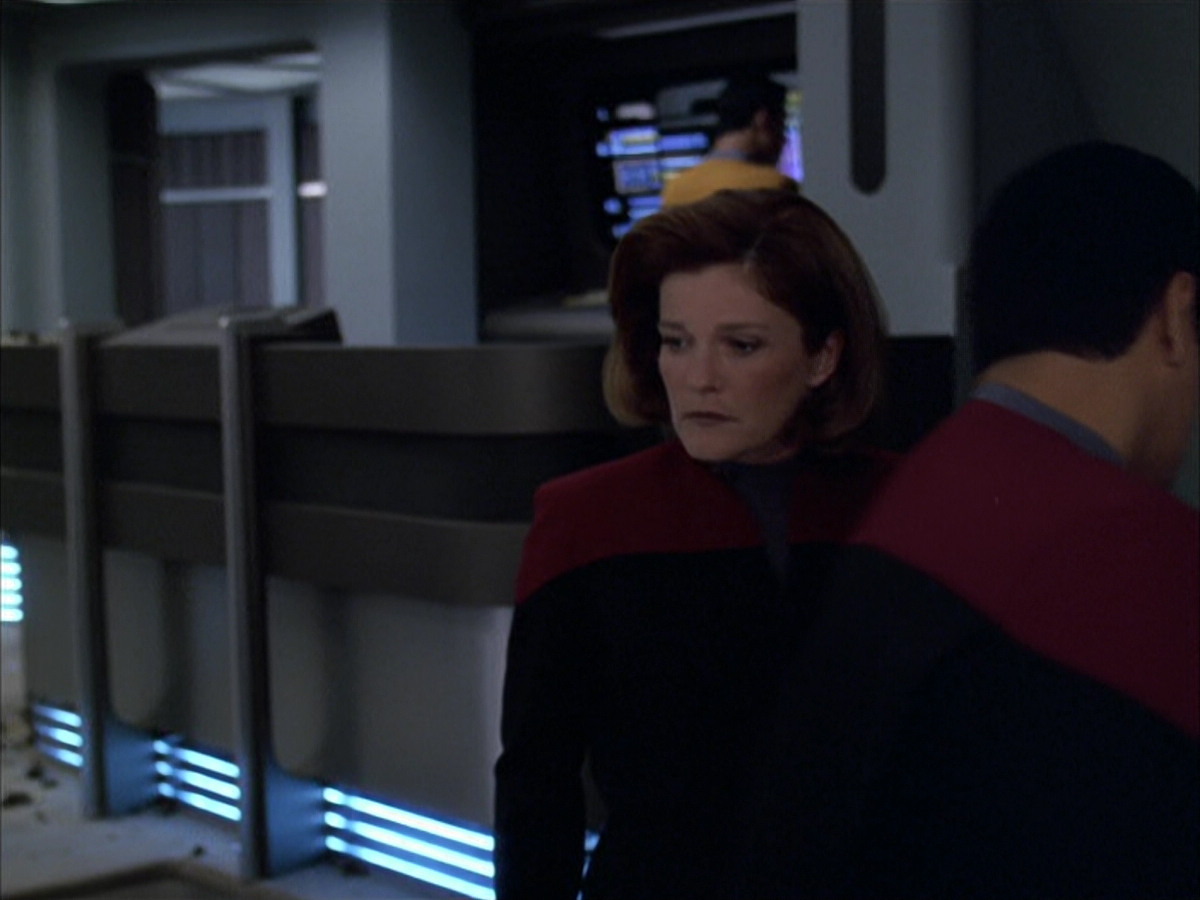 extant_StarTrek_VOY_6x01-EquinoxPart2_03625.jpg
