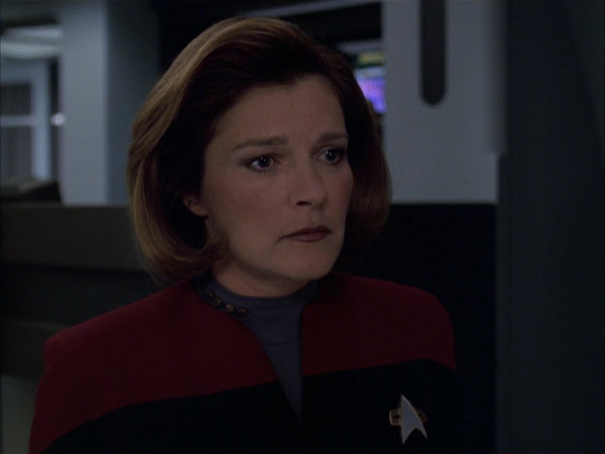 extant_StarTrek_VOY_6x01-EquinoxPart2_03633.jpg