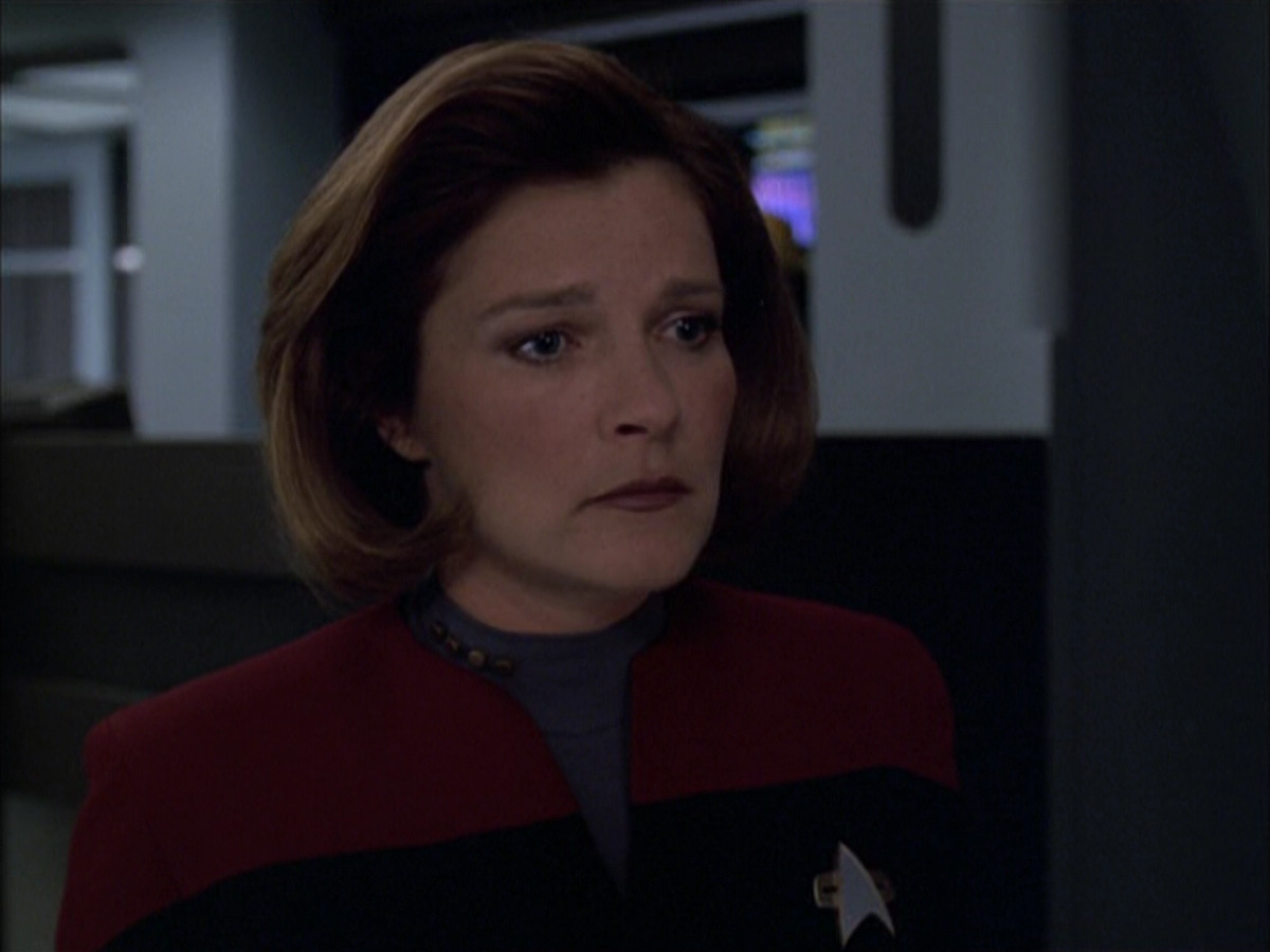 extant_StarTrek_VOY_6x01-EquinoxPart2_03634.jpg