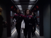 Filename=extant_StarTrek_VOY_6x01-EquinoxPart2_00373.jpg
Filesize=149KiB
Dimensions=1200x900
Date added=Dec 27, 2019 extant_StarTrek_VOY_6x01-EquinoxPart2_00373.jpg