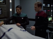extant_StarTrek_VOY_6x01-EquinoxPart2_00418.jpg