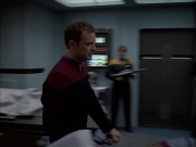 extant_StarTrek_VOY_6x01-EquinoxPart2_00424.jpg
