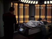 extant_StarTrek_VOY_6x01-EquinoxPart2_00430.jpg