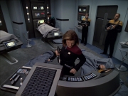 extant_StarTrek_VOY_6x01-EquinoxPart2_00444.jpg