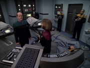 extant_StarTrek_VOY_6x01-EquinoxPart2_00447.jpg
