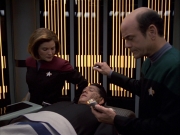 Filename=extant_StarTrek_VOY_6x01-EquinoxPart2_00472.jpg
Filesize=222KiB
Dimensions=1200x900
Date added=Dec 27, 2019 extant_StarTrek_VOY_6x01-EquinoxPart2_00472.jpg